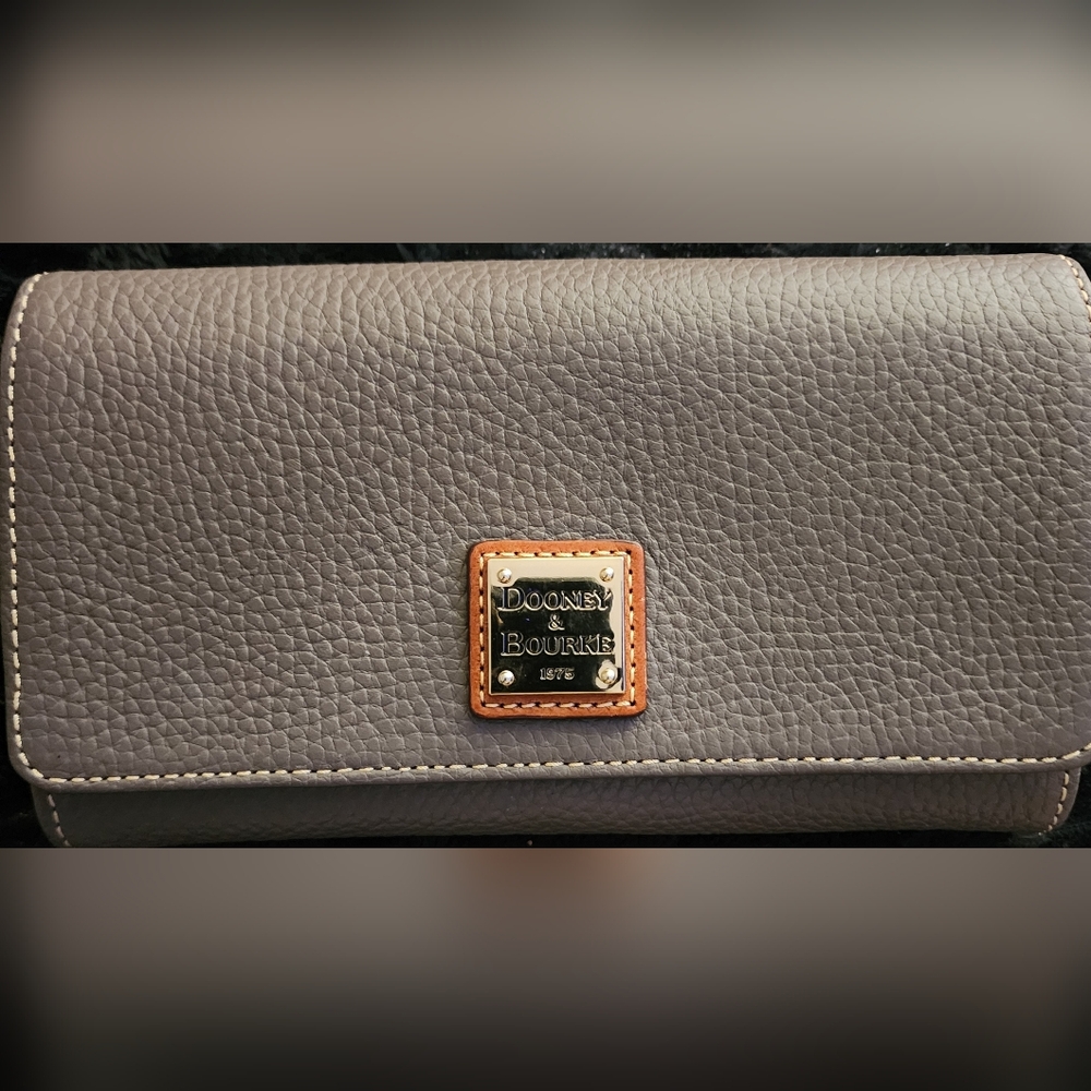Dooney & Bourke Elephant Grey Leather Wallet Cross Body